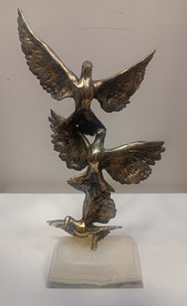 Птици - скулптура на Диан Георгиев