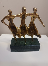 Танц - скулптура на Григор Гошев